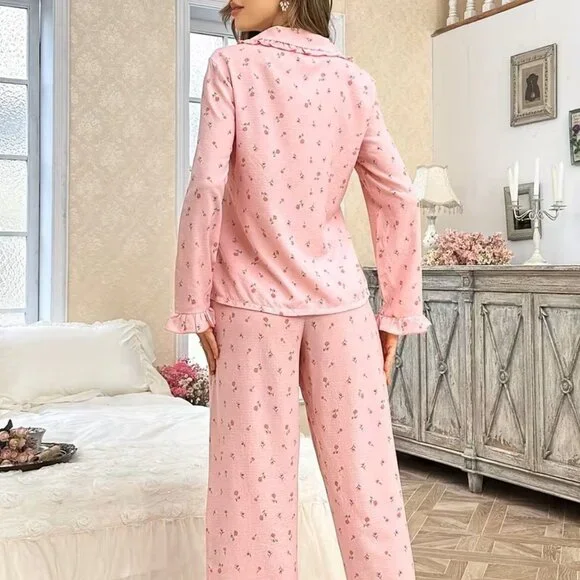 New Roses and Rosè pyjama set - Picture 5 of 11